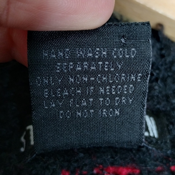 Steve Madden Buffalo Plaid Turtleneck Poncho Red Black One Size Fits Most - Picture 5 of 5